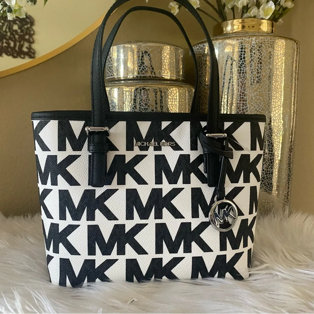 New Michael Kors jet set carryall xs tote convertible crossbody bag - Picture 1 of 13